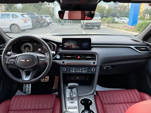 Genesis G70 — Фото автомобиля 9