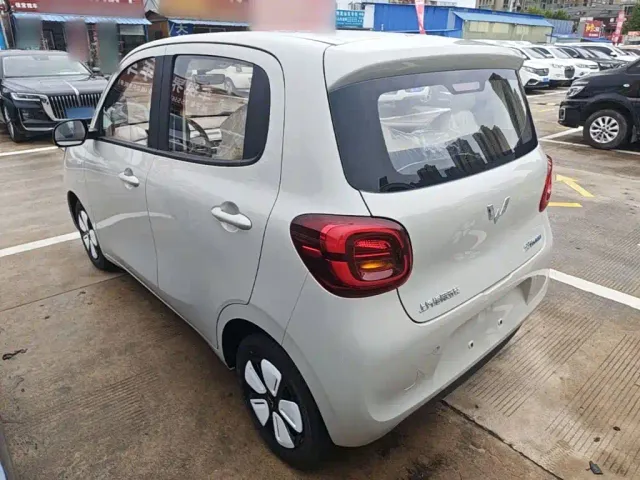 Wuling Hongguang Mini EV — Фото автомобиля 4