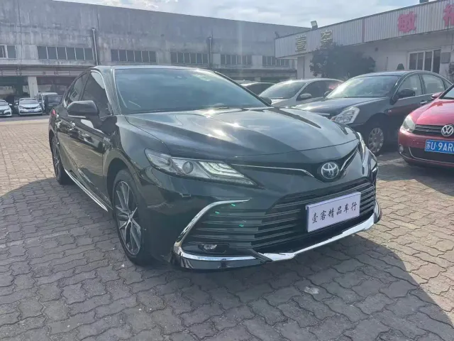 Toyota Camry — Фото автомобиля 3
