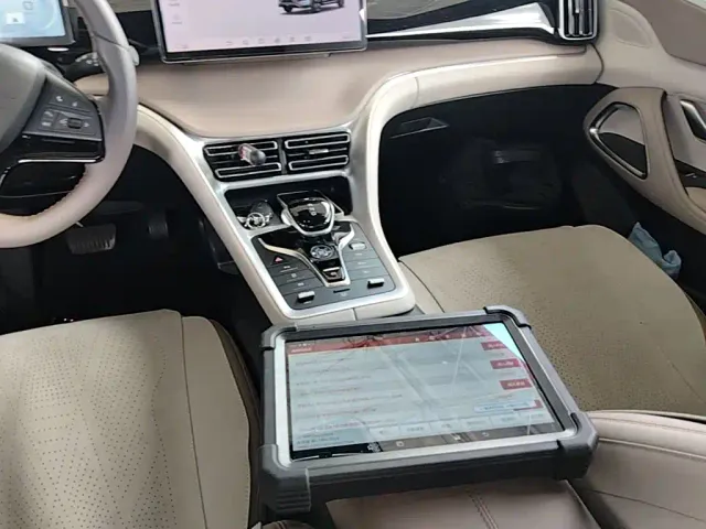BYD Song Pro — Фото автомобиля 13