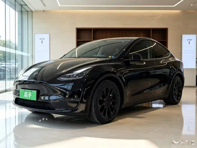 Фотография автомобиля — Tesla Model Y