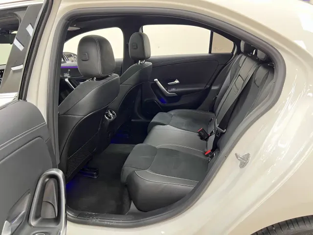 Mercedes-Benz A-Class — Фото автомобиля 6