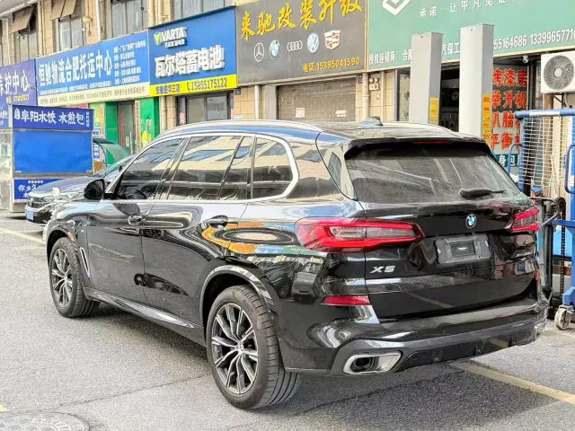 BMW X5 — Фото автомобиля 5