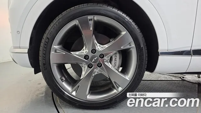 Genesis GV80 2.5T Бензин AWD — Фото автомобиля 5