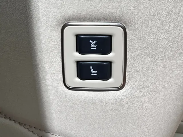 Toyota Alphard — Фото автомобиля 11