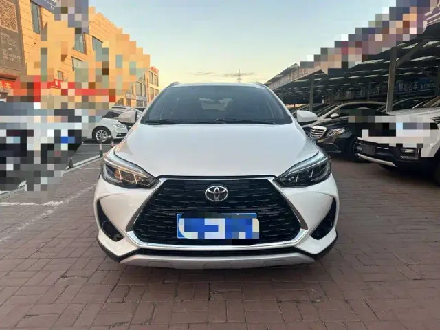 Фотография автомобиля — Toyota YARiS L Zhi Xuan