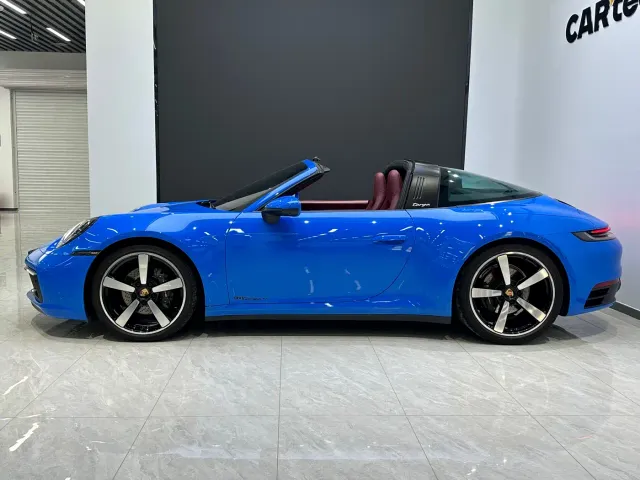 Porsche 911 — Фото автомобиля 6