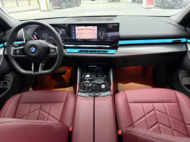BMW 5 Series — Фото автомобиля 6
