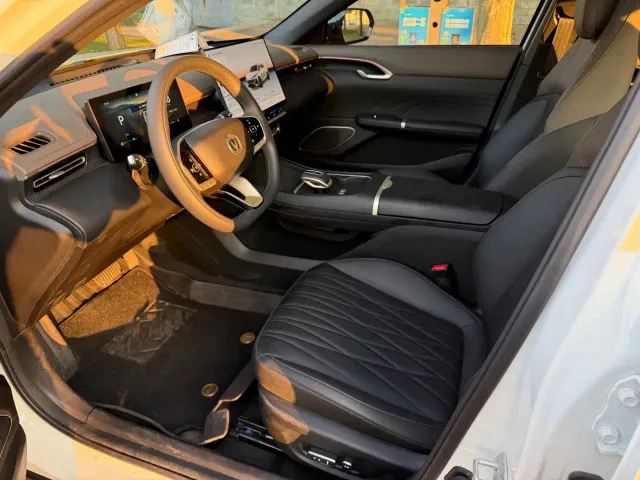 Changan Eado — Фото автомобиля 6