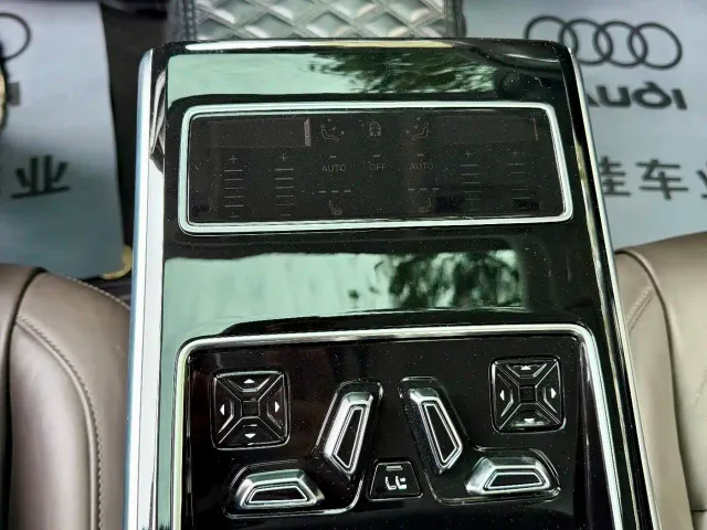 Audi A8 — Фото автомобиля 14