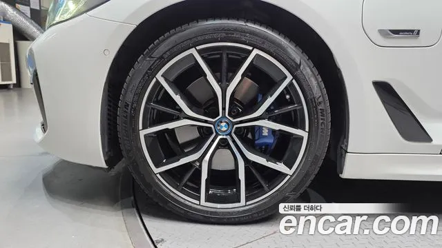 BMW 5-Series 5 серия (G30) — Фото автомобиля 20