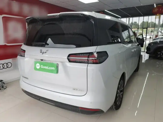 Wuling Starlight 730 — Фото автомобиля 6