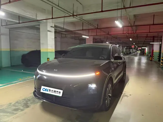 Фотография автомобиля — Li Auto L6