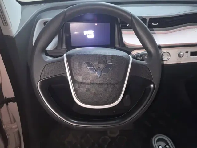 Wuling Hongguang Mini EV — Фото автомобиля 15