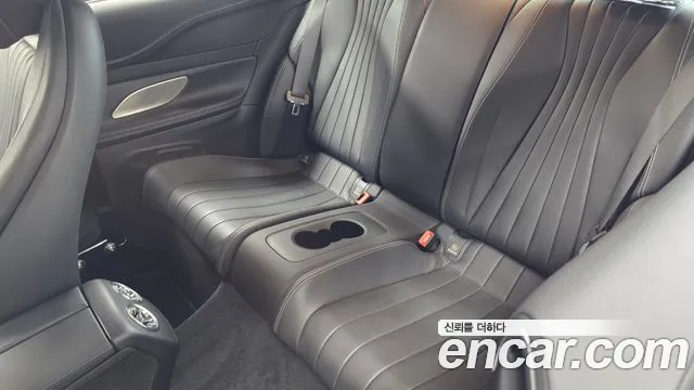Mercedes-Benz E-Class — Фото автомобиля 23