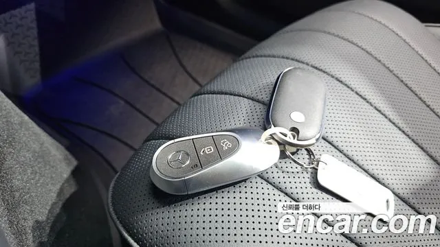 Mercedes-Benz E-Class W214 — Фото автомобиля 17