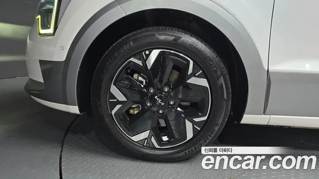 Kia Niro All Niro EV Earth — Фото автомобиля 5