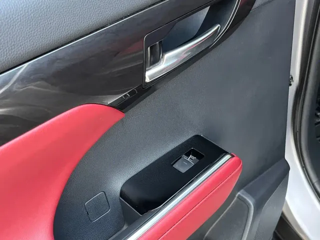 Toyota Crown Kluger 2021 2.5L HEV AWD Flagship Edition — Фото автомобиля 27
