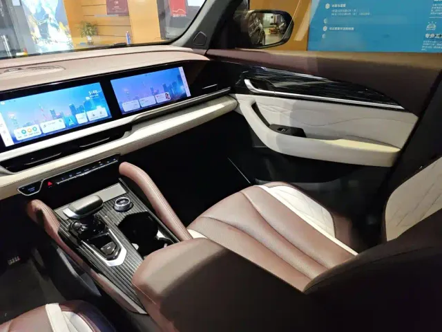 Geely Xingyue L — Фото автомобиля 17