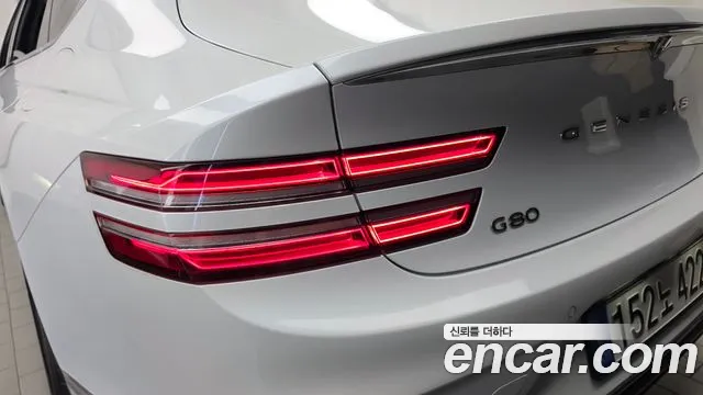 Genesis G80 RG3 — Фото автомобиля 8