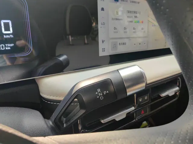 Geely Geometry E Firefly — Фото автомобиля 18