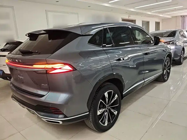 Roewe RX5 — Фото автомобиля 6