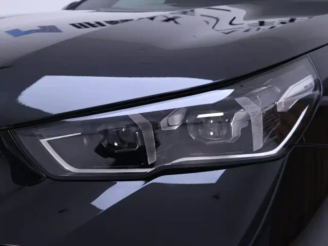 BMW 5 Series — Фото автомобиля 4