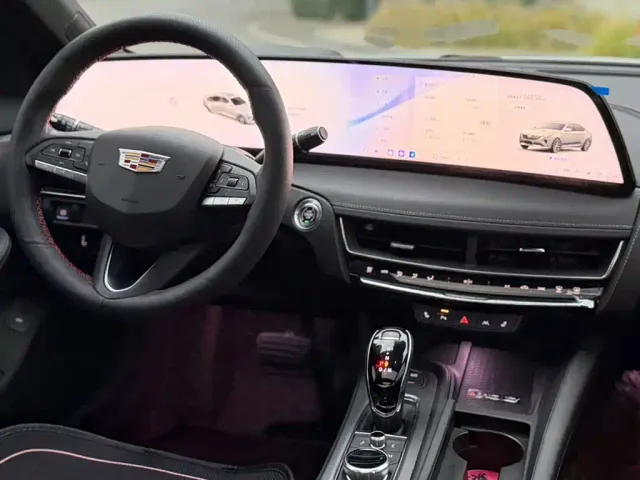 Cadillac CT5 — Фото автомобиля 15