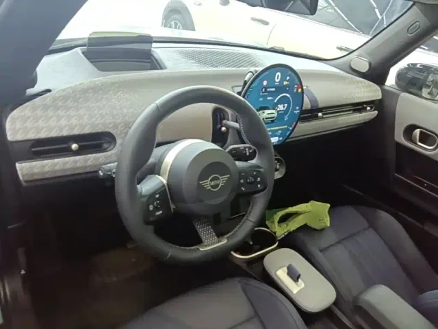 MINI Hatch — Фото автомобиля 9