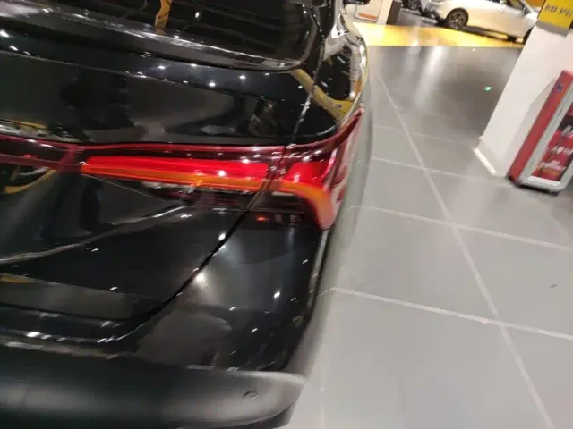 Toyota Avalon — Фото автомобиля 7