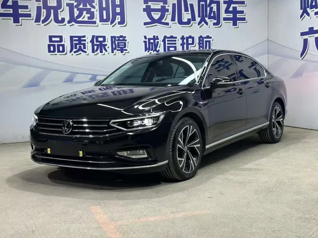 Фотография автомобиля — Volkswagen Magotan