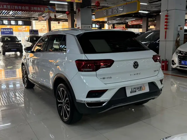 Volkswagen T-Roc — Фото автомобиля 6