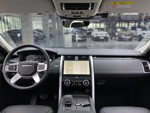 Land Rover Discovery — Фото автомобиля 16