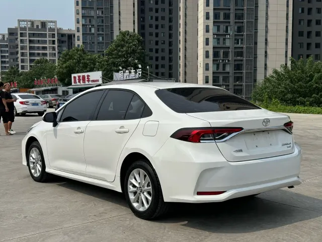 Toyota Corolla — Фото автомобиля 4