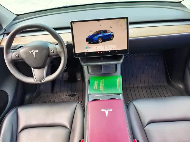 Tesla Model Y — Фото автомобиля 5