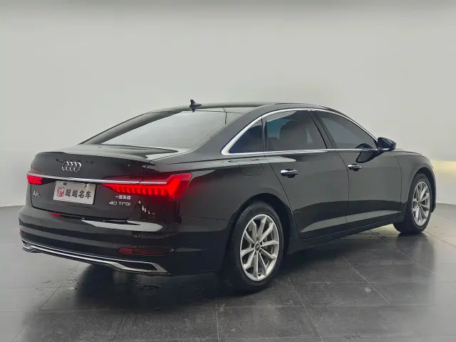 Audi A6L — Фото автомобиля 14