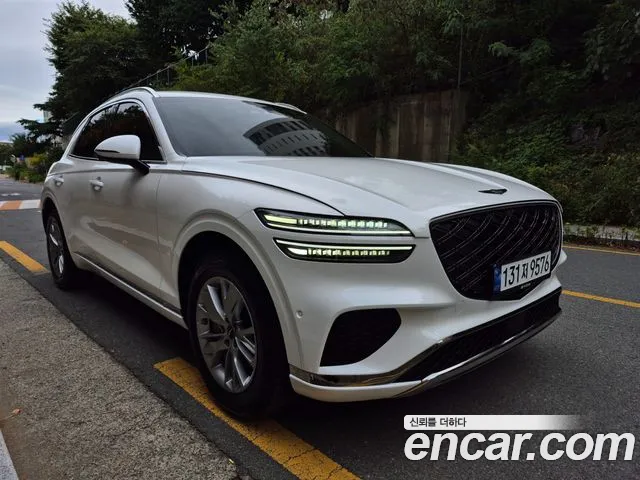 Genesis GV70 — Фото автомобиля 3