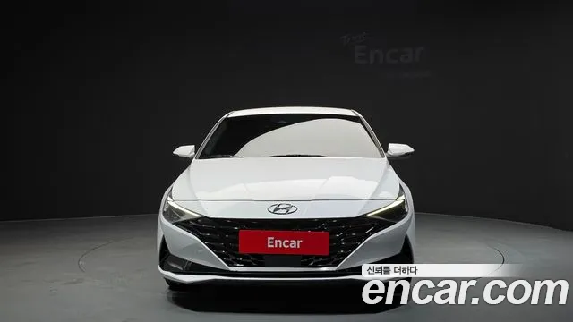 Hyundai AVANTE Avante (CN7) — Фото автомобиля 3