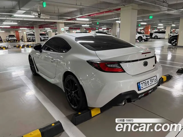 Toyota 86 GR86 — Фото автомобиля 3