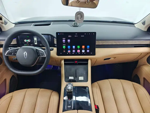AITO Wenjie AITO M7 2022 1.5T 4WD Flagship Edition — Фото автомобиля 15