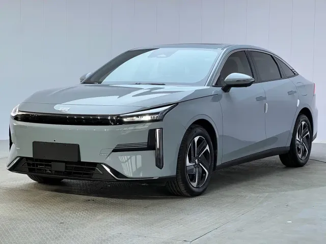 Фотография автомобиля — Geely Galaxy L6