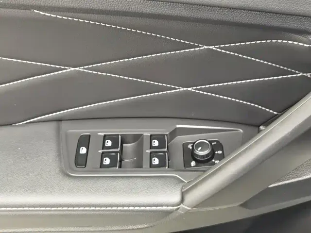 Volkswagen Tiguan L — Фото автомобиля 9
