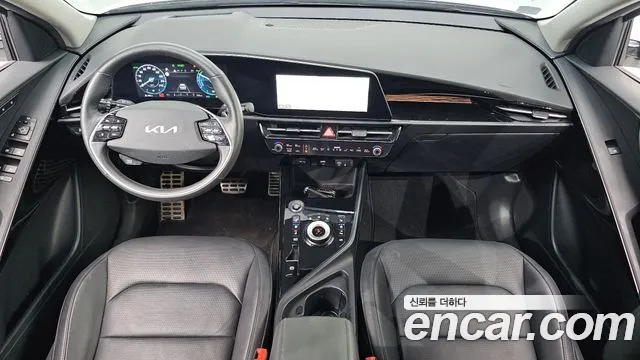 Kia Niro The All New — Фото автомобиля 10