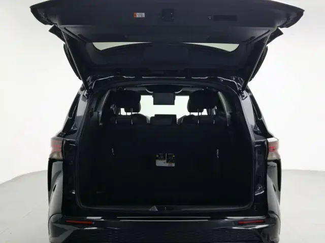 Toyota Granvia — Фото автомобиля 16