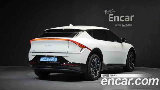 Фотография автомобиля — Kia EV6