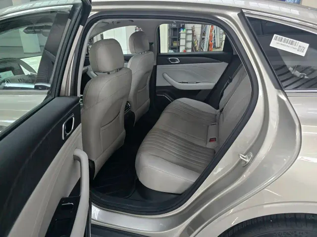 Geely Galaxy Stellar 6 — Фото автомобиля 7