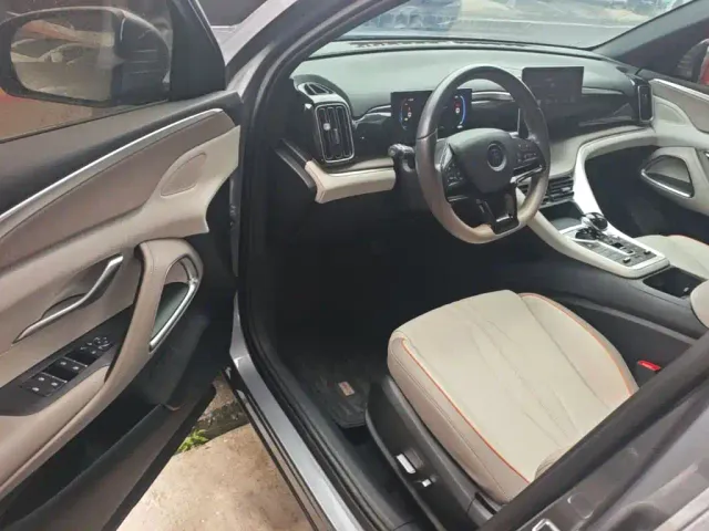 BYD Song Pro — Фото автомобиля 16
