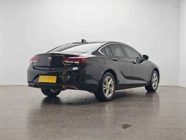 Buick Regal — Фото автомобиля 3