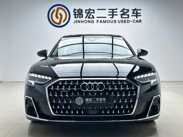 Audi A8 — Фото автомобиля 2