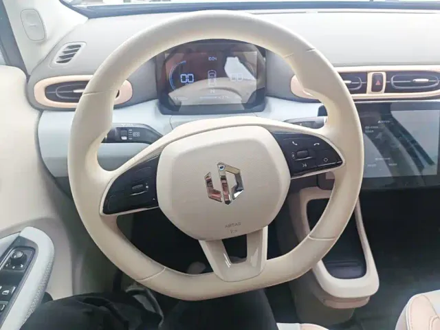 Leapmotor T03 — Фото автомобиля 10